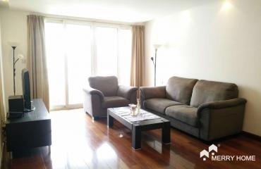 Standord decoration 3br apartment at high floor in Edifice with free club